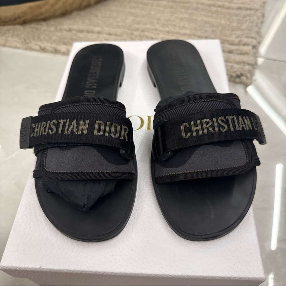 Christian Dior Evolution Slides sz 39 Preowned Black